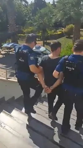 Bursa polisi uzun süredir aranan 3 hükümlüyü yakaladı