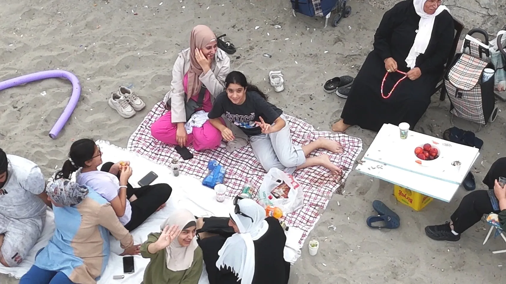 Avcılar Ambarlı sahilinde denize girmek sağlığı tehdit ediyor
