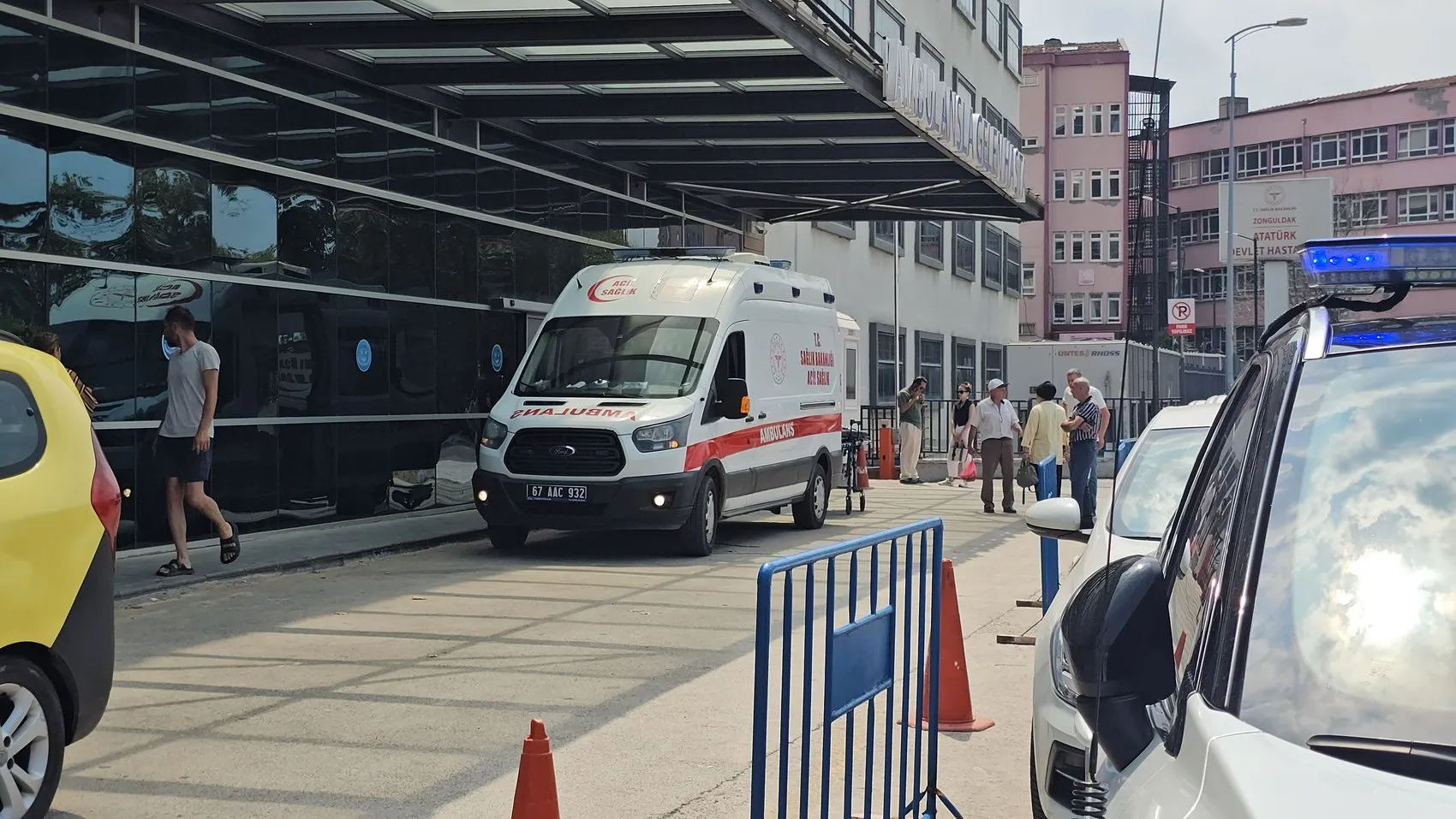 Zonguldak'ta yasak dinlemedi denize giren eski hakem hayatını kaybetti