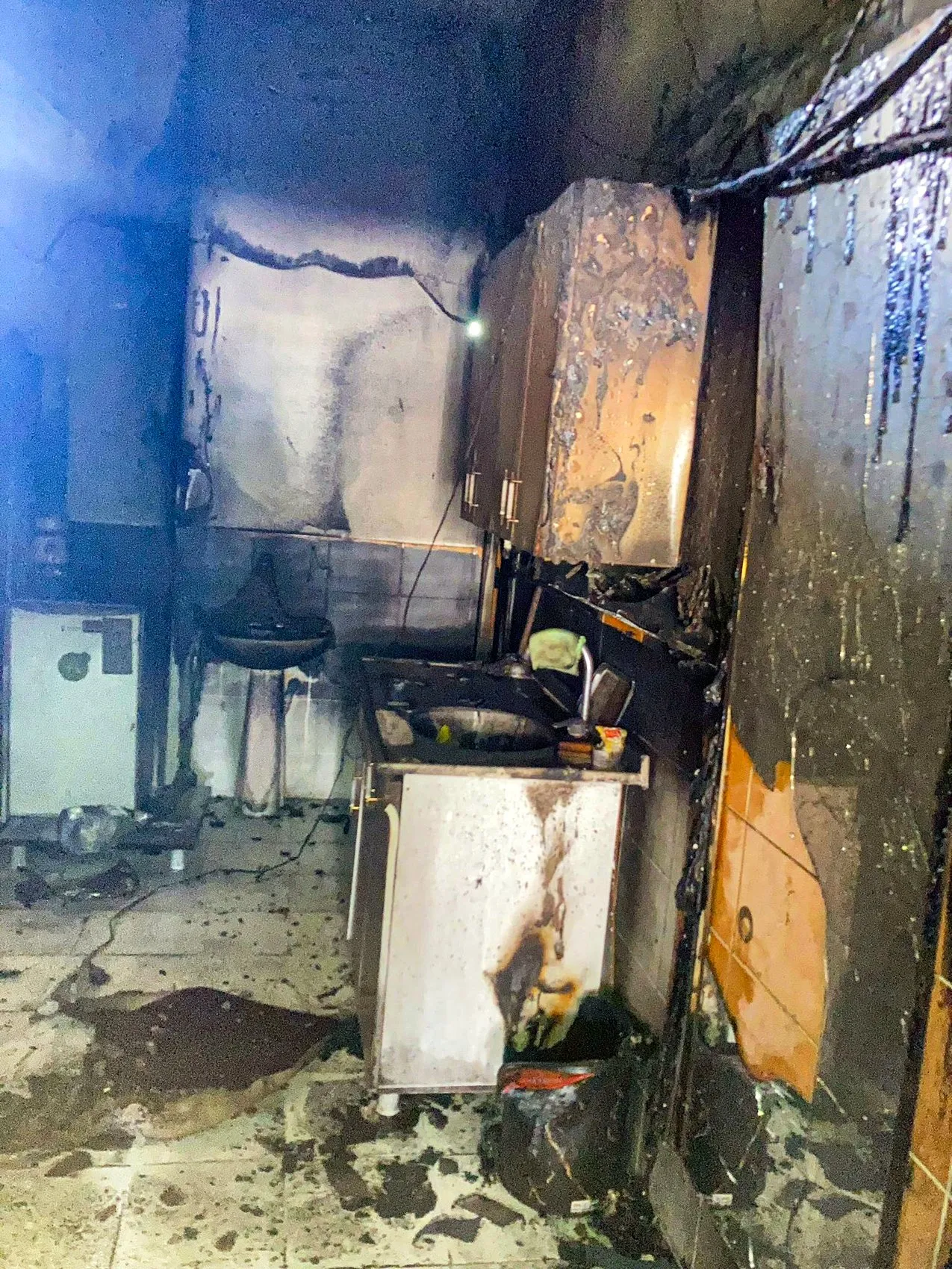 Boşanma aşamasındaki eşi gelinlikçi dükkanını kundakladı, jandarma gözaltına aldı