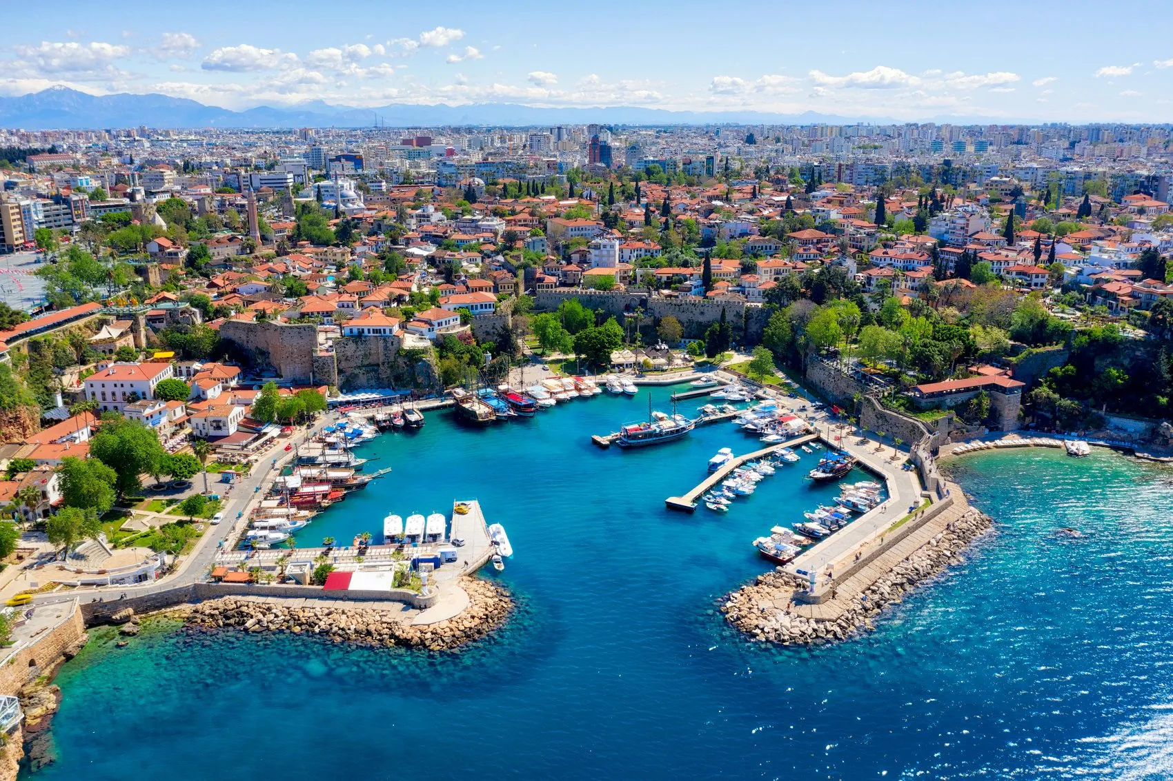 Antalya'ya 3 dev kongre geliyor, sezon kaybını kapatacak