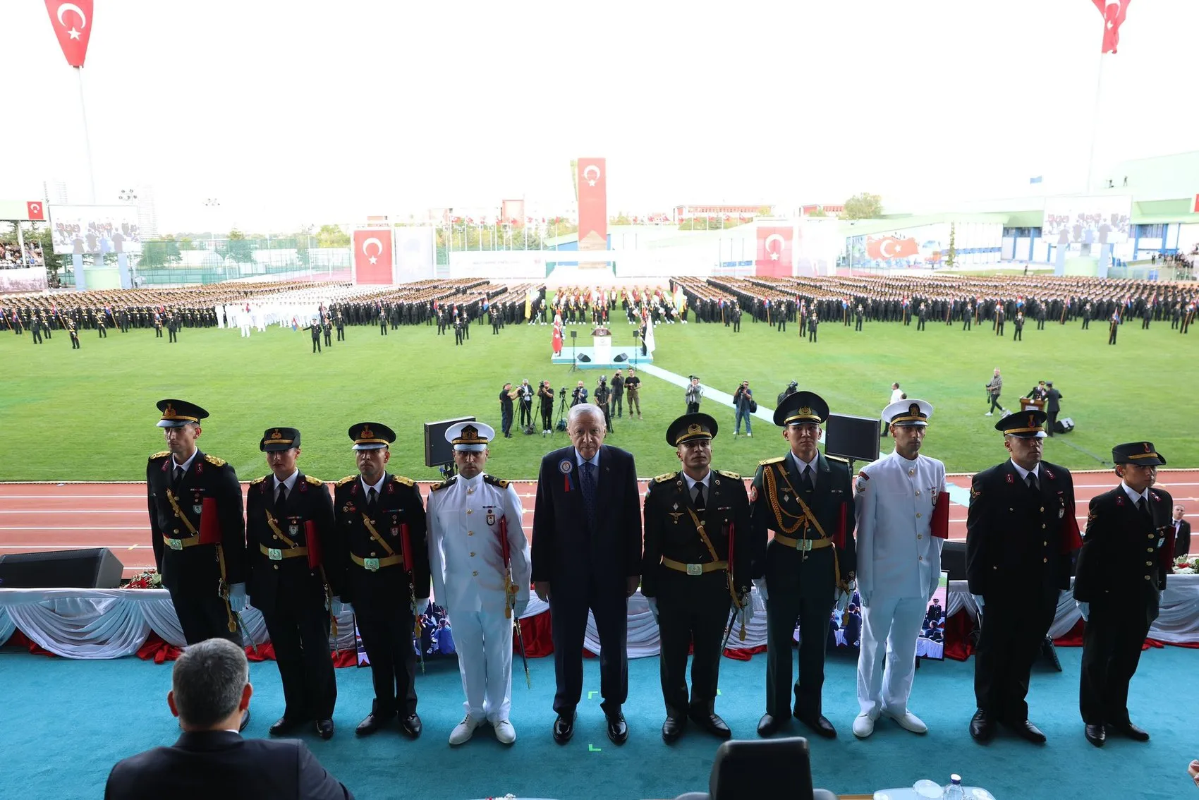 6 bin yeni güvenlik görevlisi sahaya iniyor