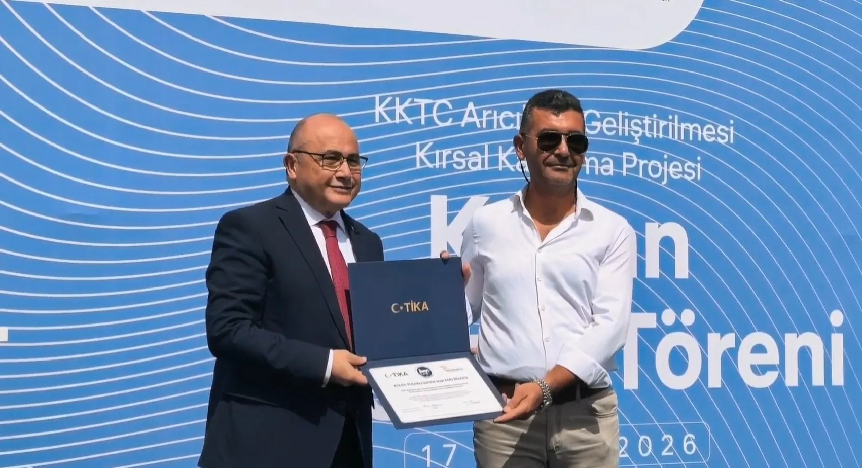 Kıbrıs'ta arıcılıkta yeni dönem: Bin modern kovan üreticiyle buluştu