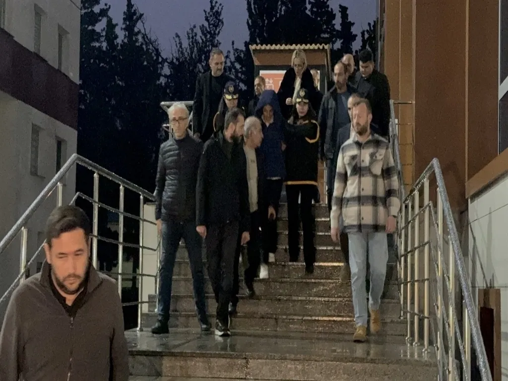 Şarkıcı Güllü'nün şüpheli ölümü: Kızı için istenen ceza belli oldu