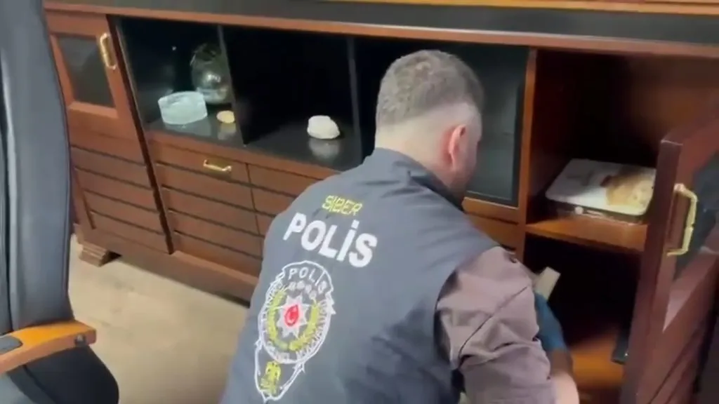 Hukuk bürolarında dijital casusluk skandalı: Vatandaşın mahremiyeti yasa dışı panellerde satılmış