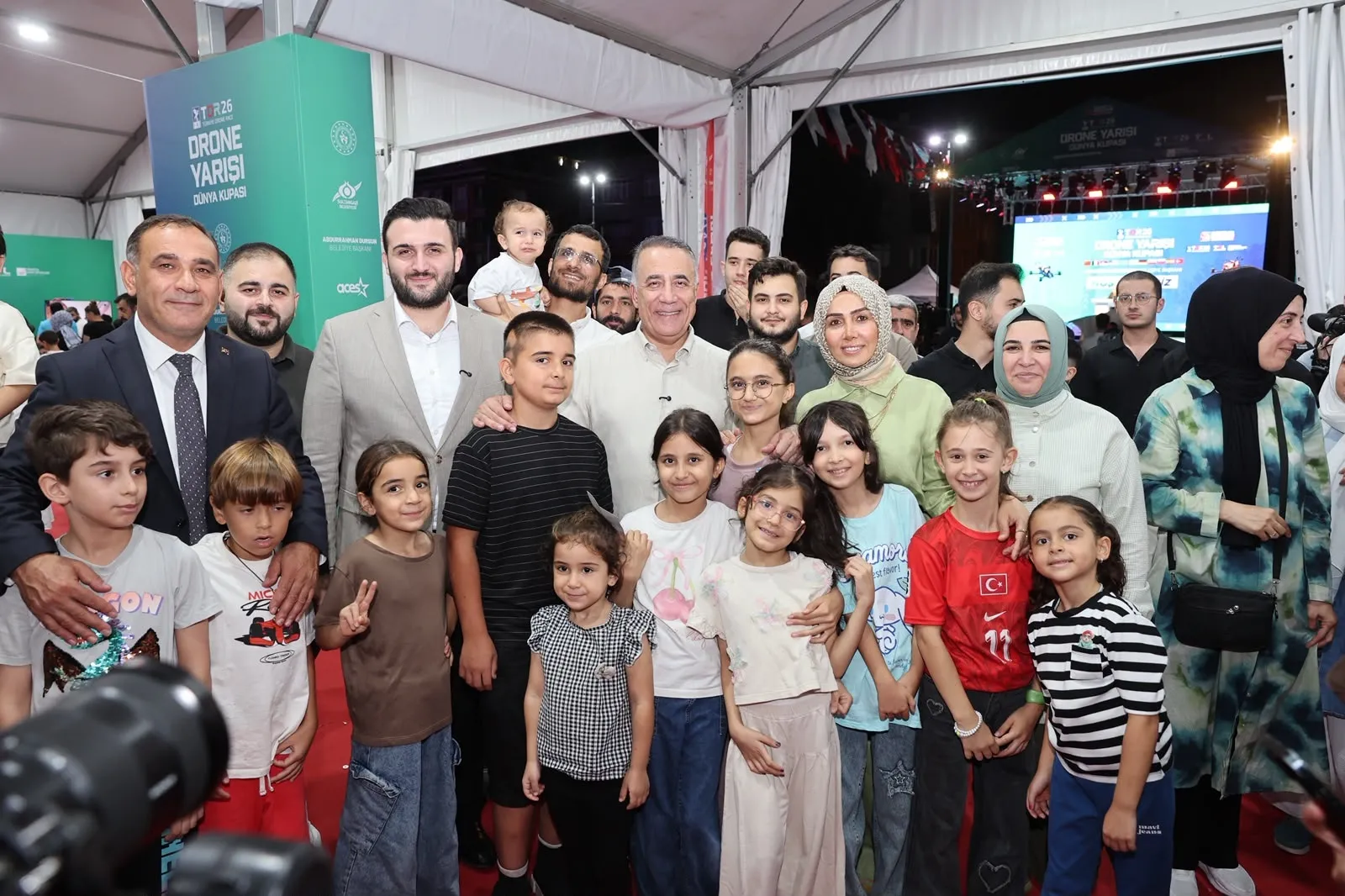Sultangazi Gökyüzünde Küresel Rekabet: 12 Ülkeden Pilotlar Hız İçin Yarıştı