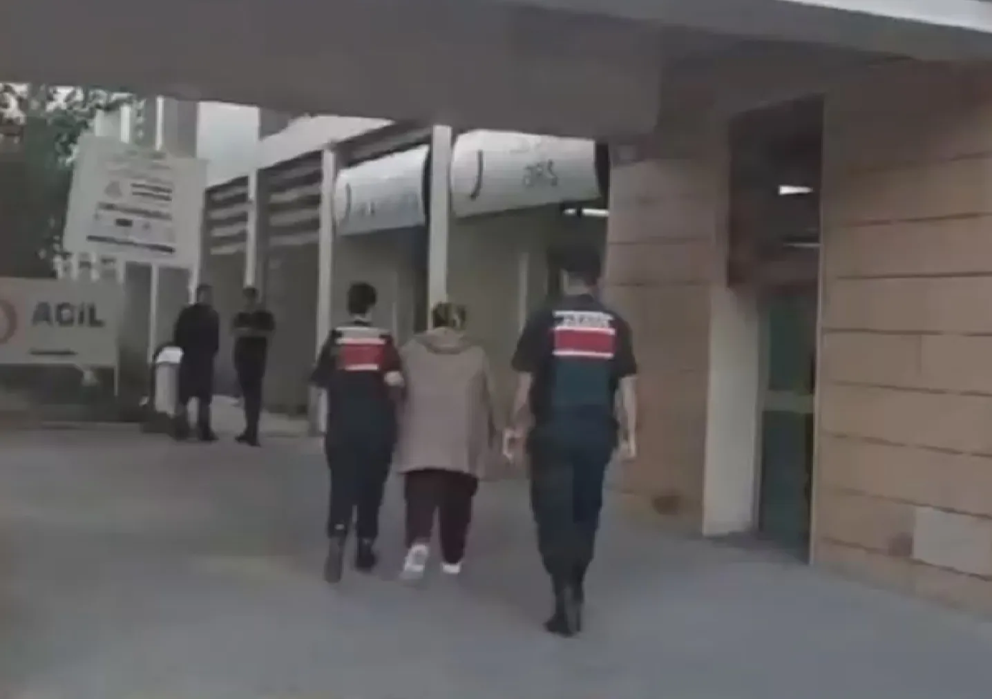 Milyarlarca liralık bahis trafiği deşifre edildi: 12 ilde eş zamanlı dev operasyon