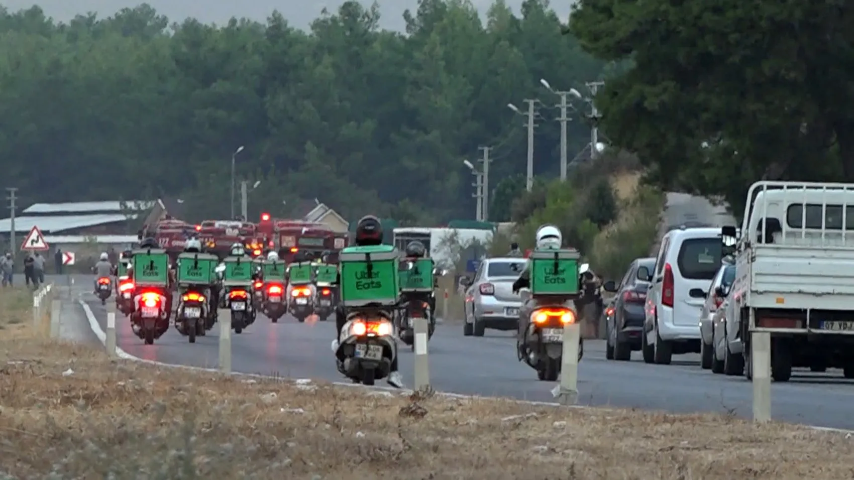 Aksu'daki yangın felaketinde yürek yakan kayıp: Alevlerle mücadele ederken hayatını kaybetti