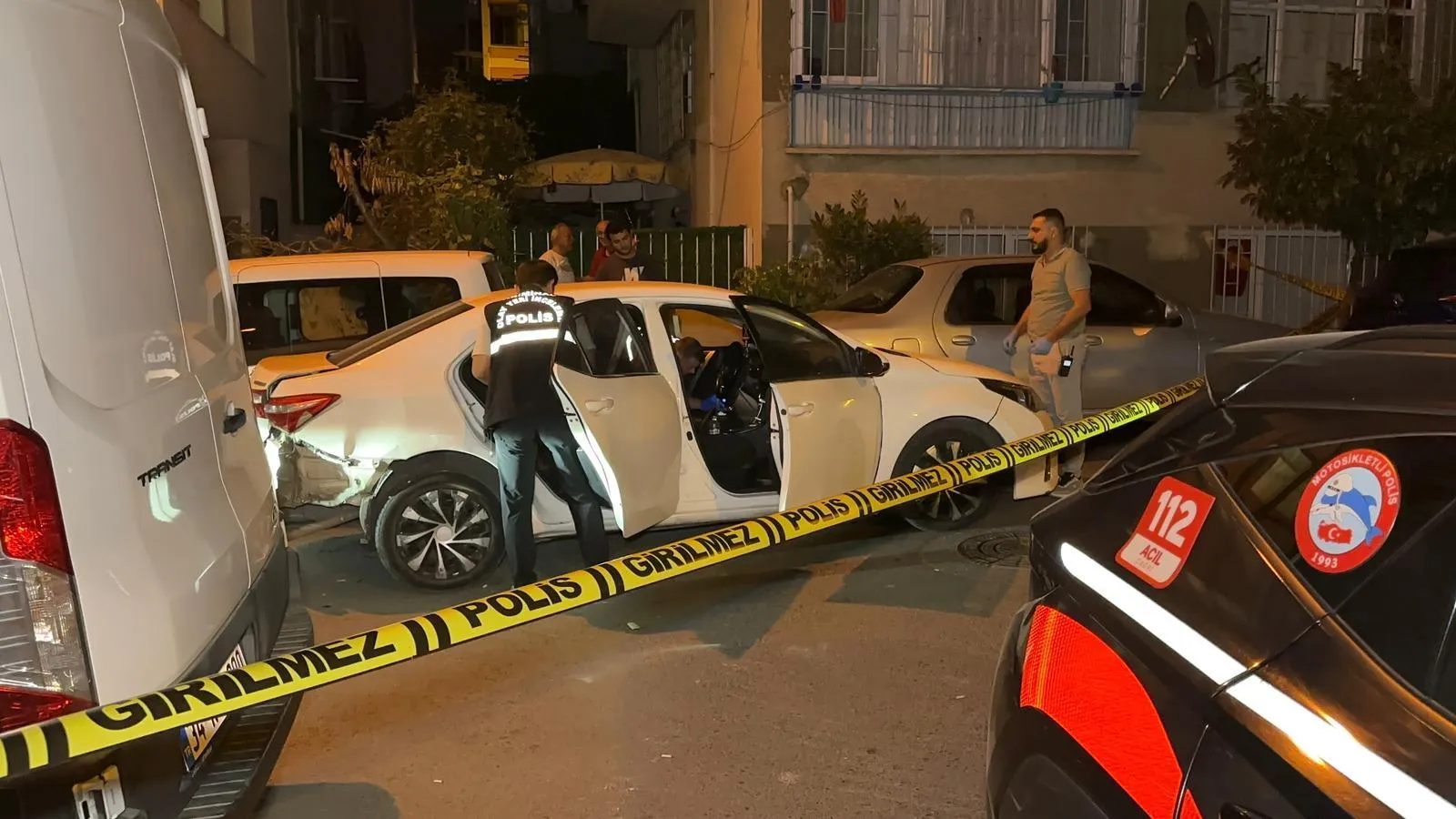 Bayrampaşa sokaklarında nefes kesen kovalamaca: Kaza yapınca kaçış planı değişti