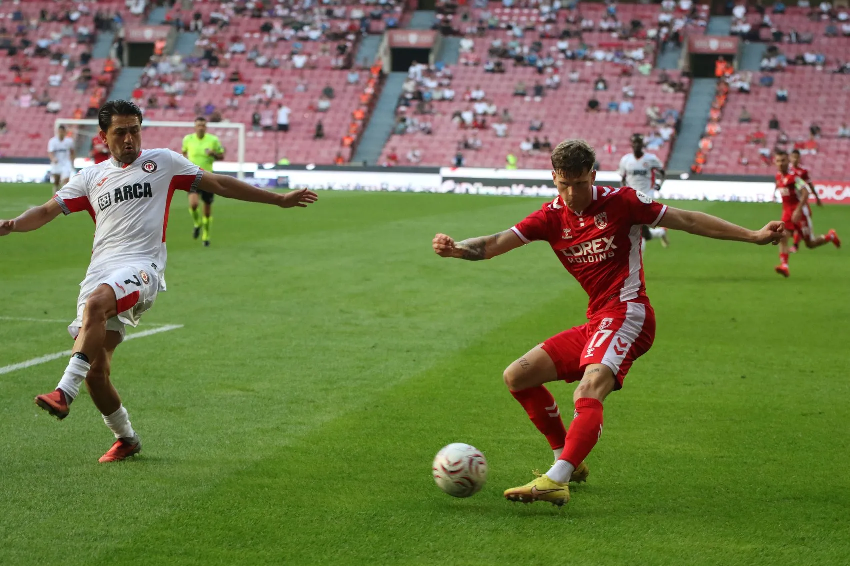 Samsunspor'da milli ara mesaisi: Yıldızlar özel programla hazırlanıyor