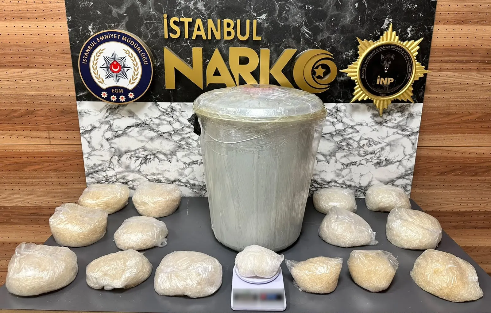 İstanbul Narkotik Ekiplerinden Büyük Darbe: Tonaja Yaklaşan Uyuşturucu Ele Geçirildi