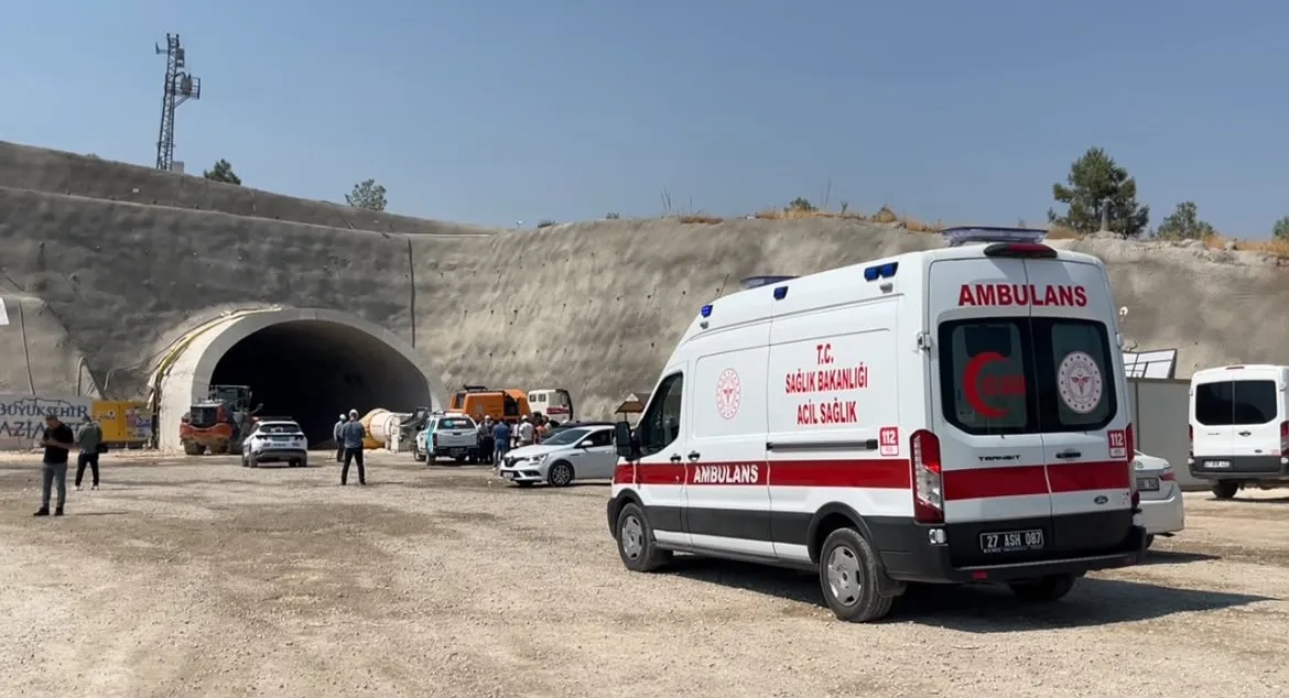 Gaziantep'te tünel inşaatında korkunç kaza: Demirlerin esnemesi can aldı