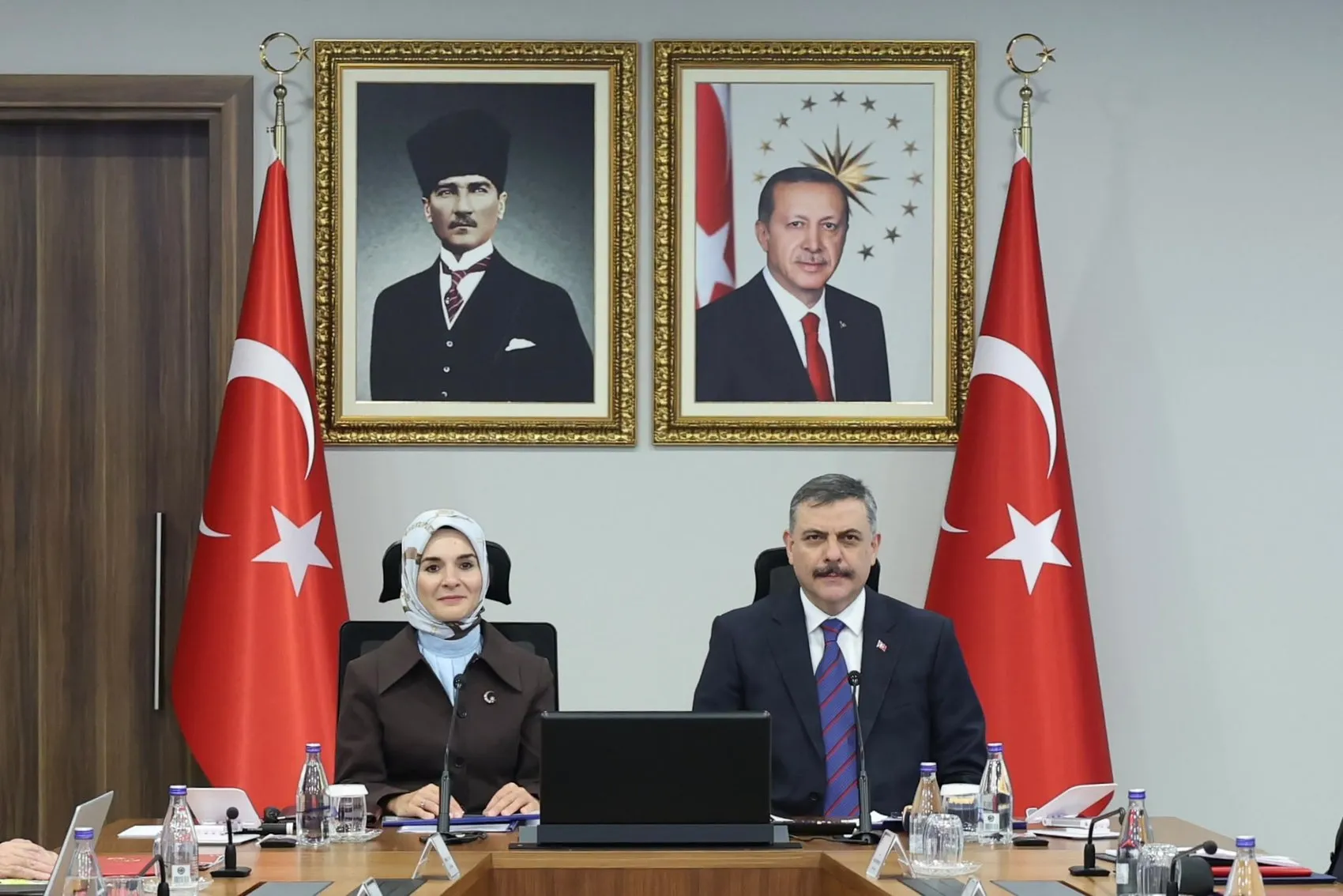 Devletin sosyal yardım karnesi masada: Bakan Çiftçi'den valilere 'yerinde hizmet' talimatı