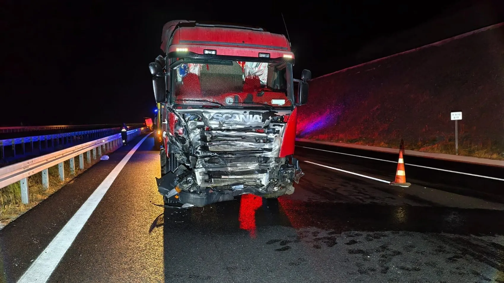 Aydın'da gece yarısı dehşeti: TIR ile çarpışan araç 150 metre sürüklendi