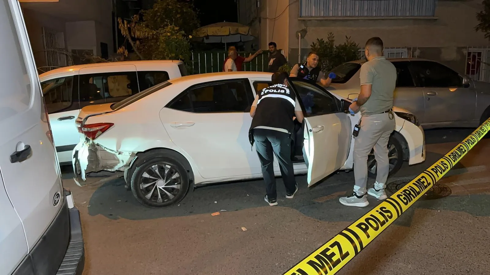 Bayrampaşa sokaklarında nefes kesen kovalamaca: Kaza yapınca kaçış planı değişti