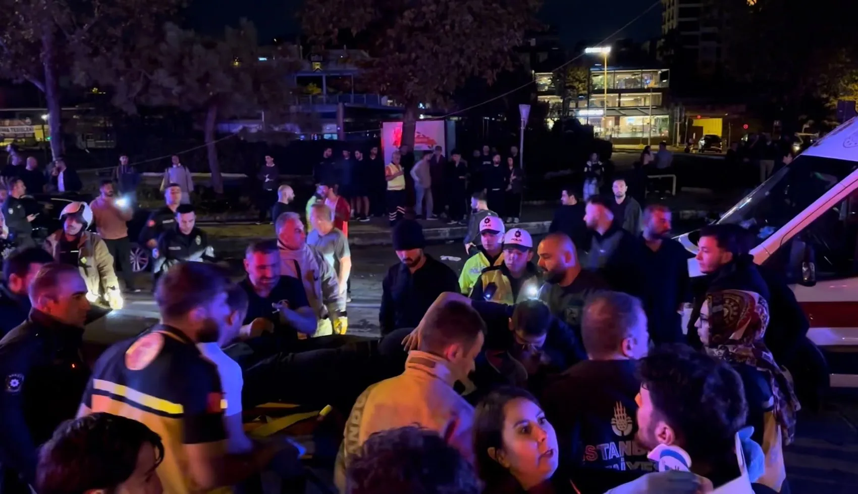Maltepe'de gece yarısı dehşeti: Kurtarma çabası hastanede bitti