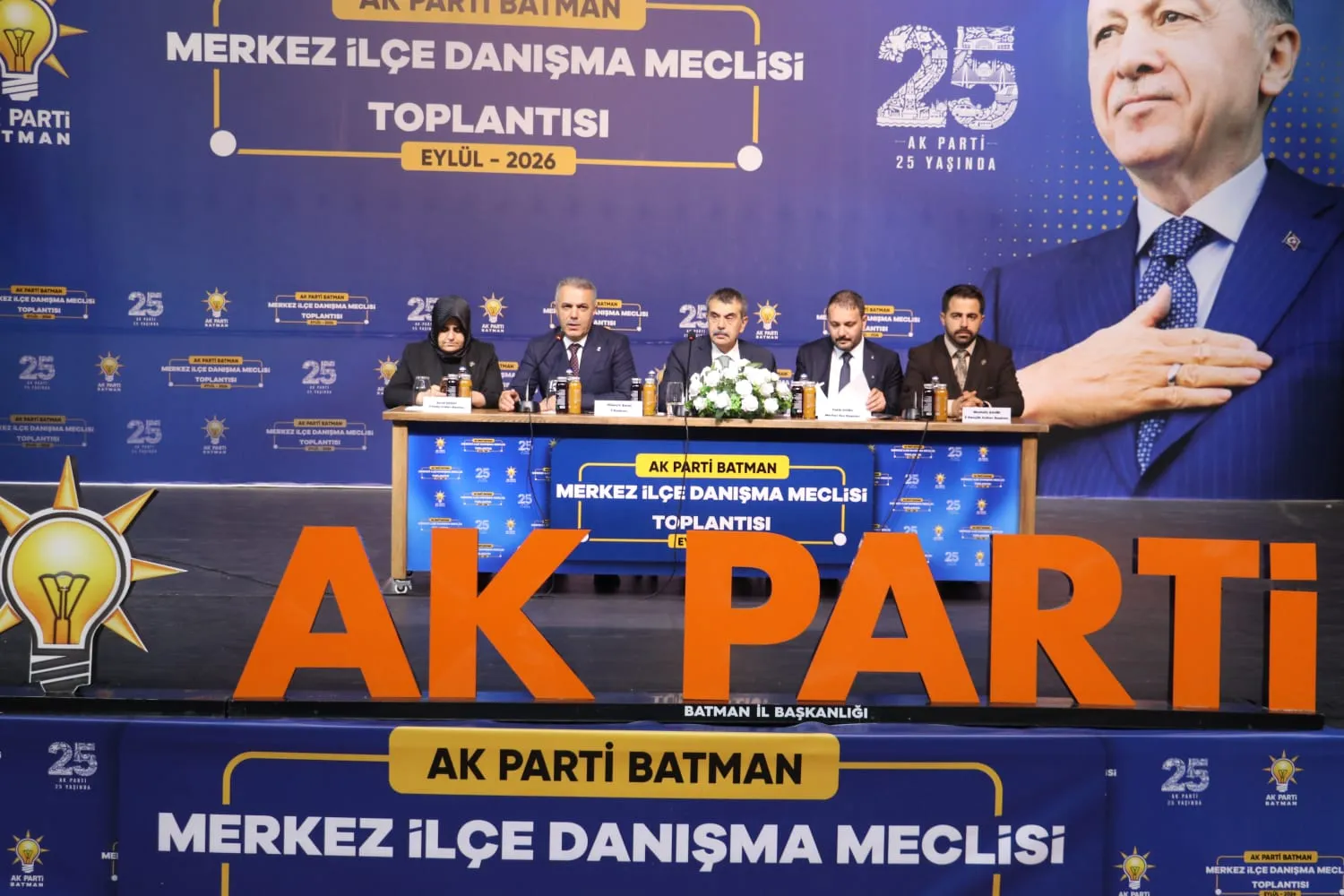 Bakan Tekin'den 'rant çeteleri' uyarısı: Çözüm sürecini sabote etmek isteyenlere dikkat