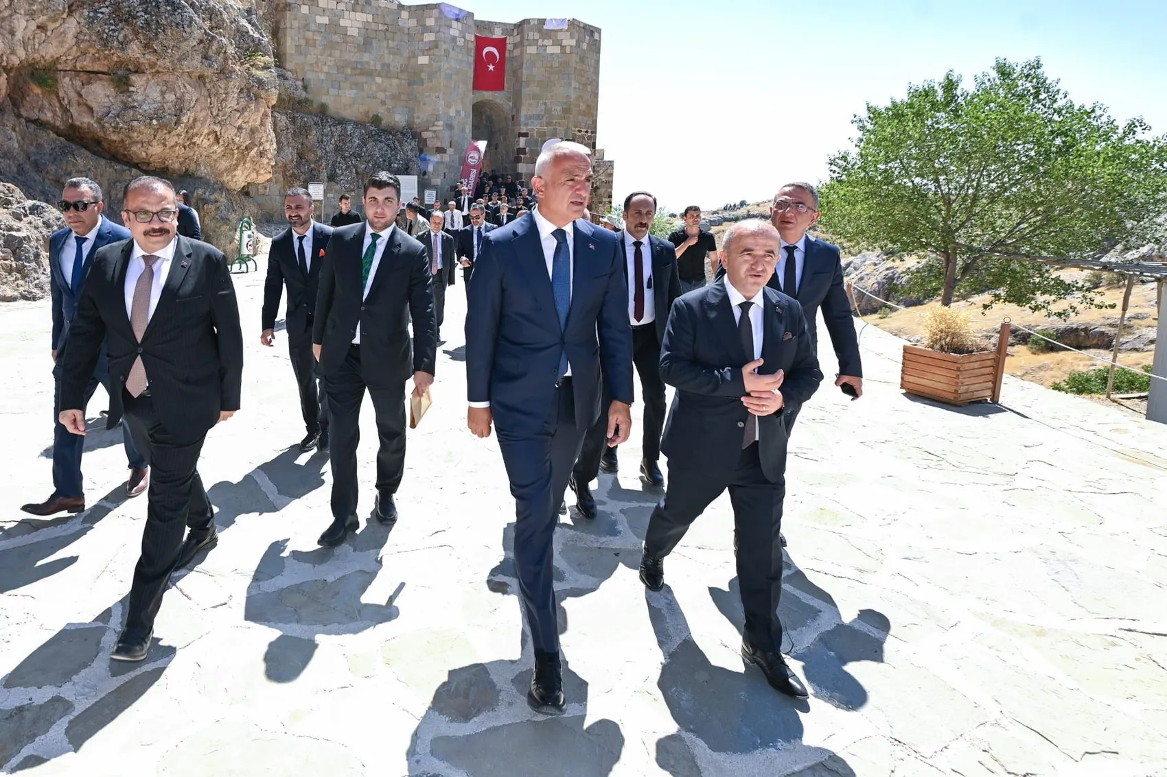 Terörün vurduğu tarihi yapı küllerinden doğdu: Elazığ’ın hafızası yeniden kapılarını açtı