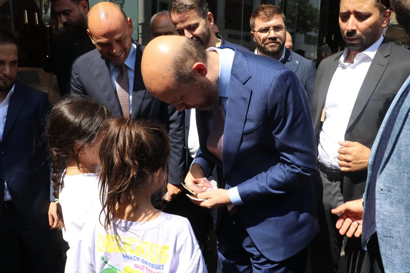 Bilal Erdoğan'dan Diyarbakır'da kritik çağrı: Gelecek için herkes sorumluluk almalı