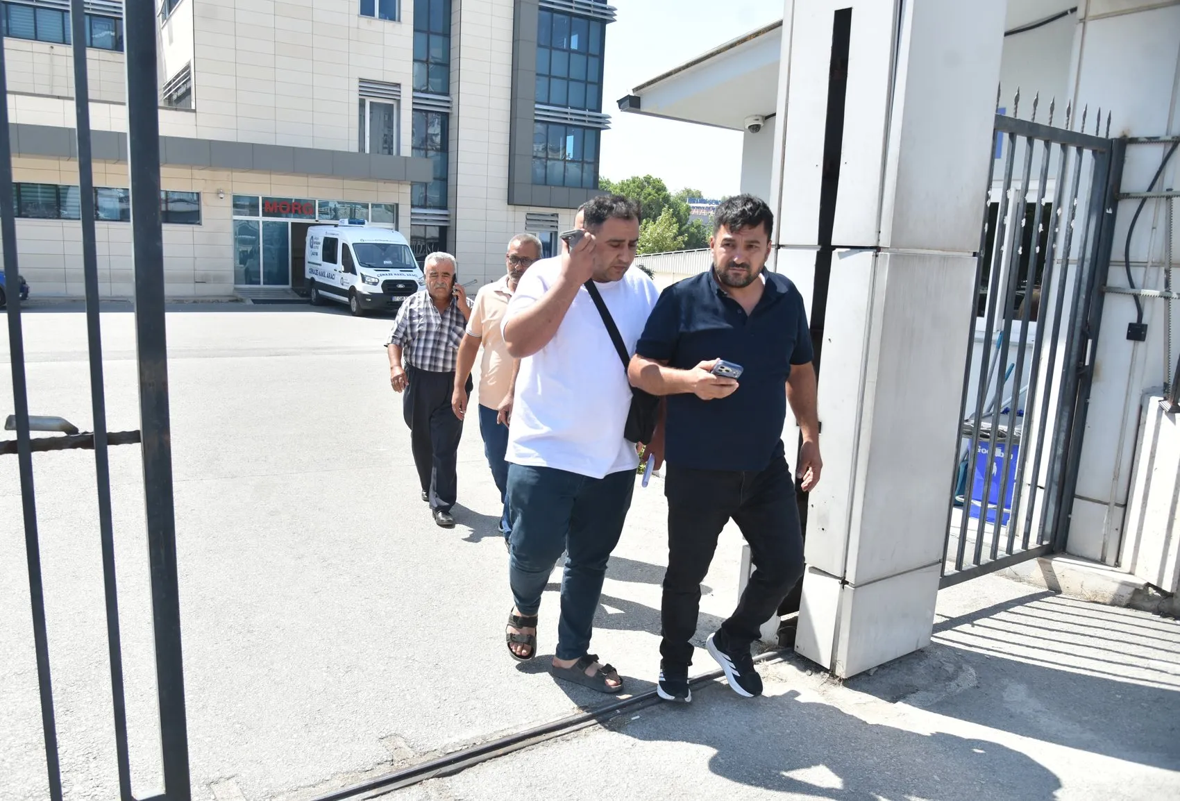 Alevlerin ortasında son nefesine kadar görev bilinci: Yol tarif ederken hayatını kaybetti