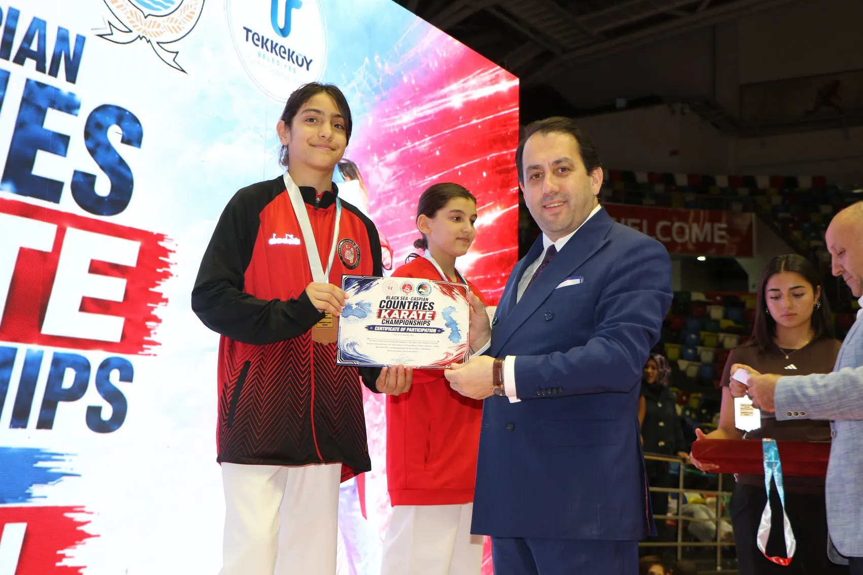 Samsun'da Karate Rüzgarı: Binlerce Sporcu Madalya İçin Tatamiye İndi