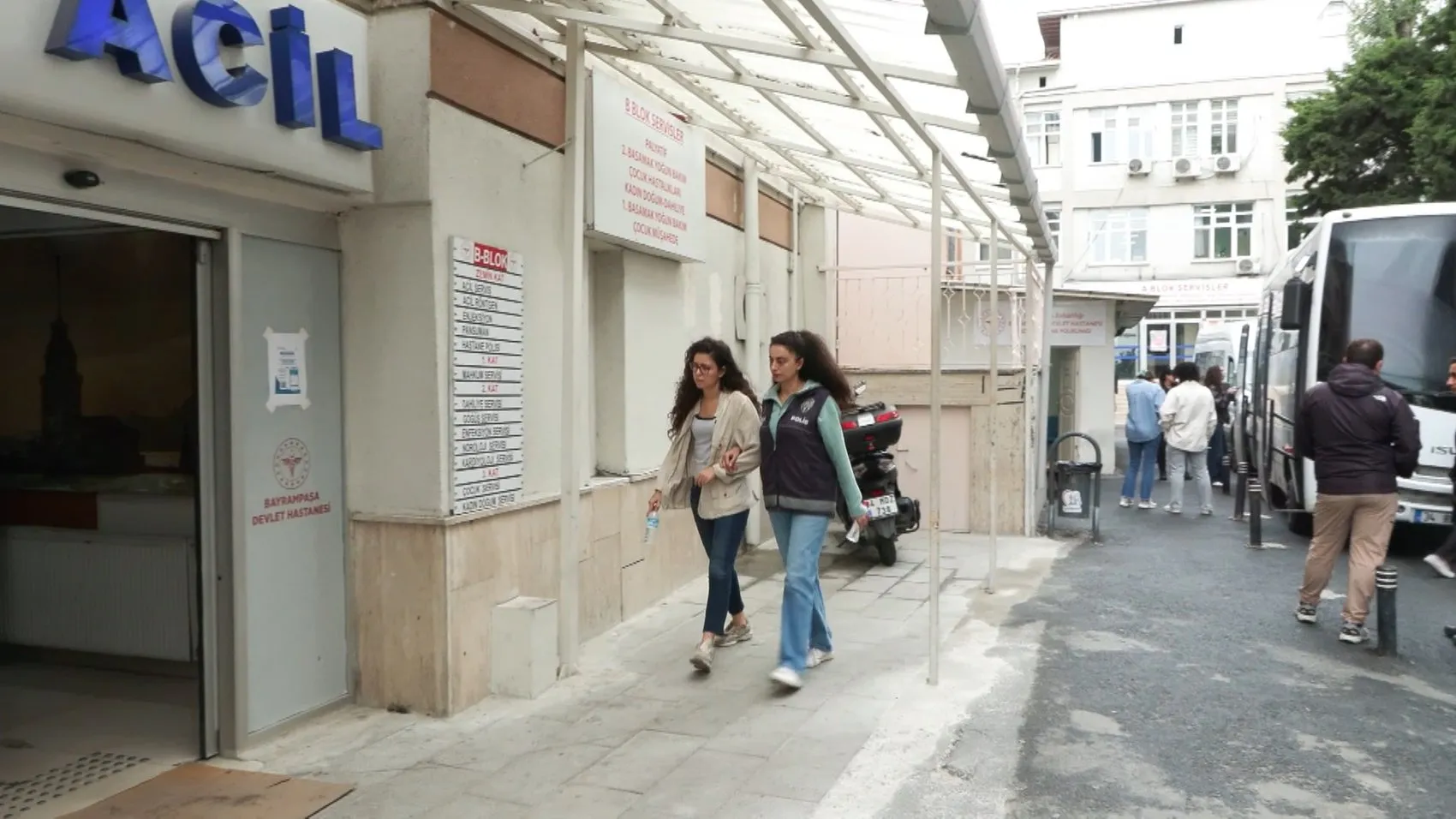 Adliye önünde gergin bekleyiş: Operasyon protestosunda 22 kişi gözaltına alındı
