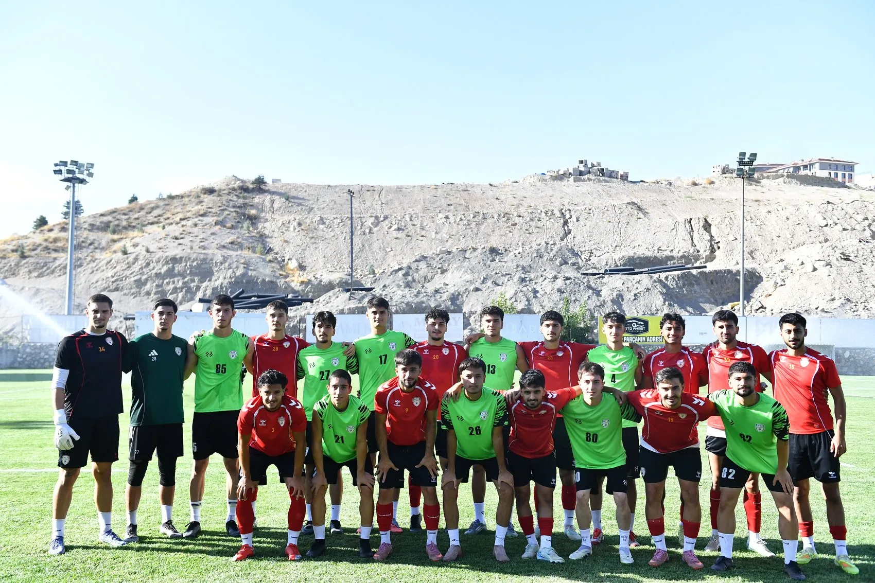 Malatya'nın Futbol Sahalarındaki Tek Umudu: Yeşilyurtspor Omuzlarındaki Yükle Şampiyonluğa Koşuyor