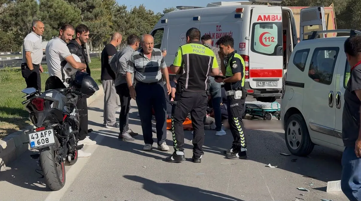 Kütahya'da yürek yakan kaza: Motosiklet sürücüsü hayata tutunamadı