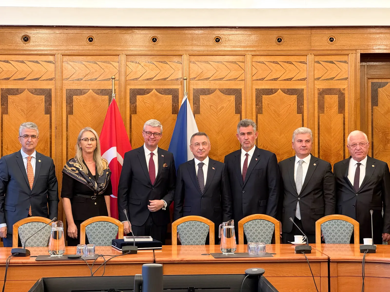 Prag'da kritik temas: Avrupa'nın stratejik körlüğünü Türkiye ile aşacaklar