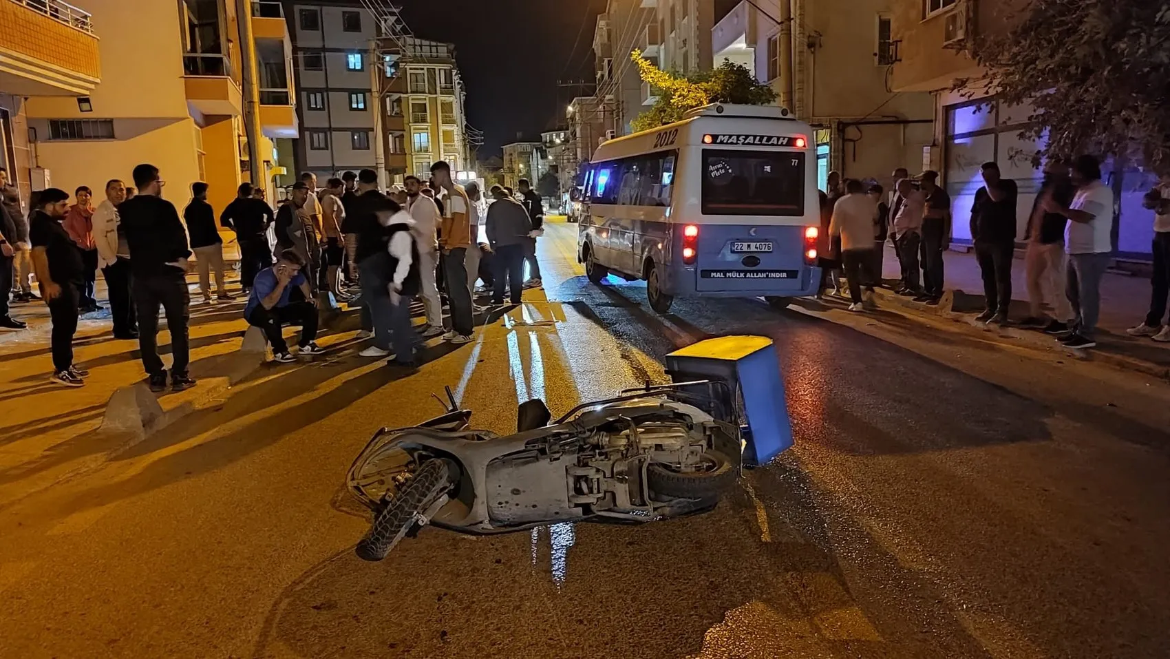 Keşan'da akşam saatlerinde dehşet anları: Motosiklet kazasında iki kişi hastanelik oldu