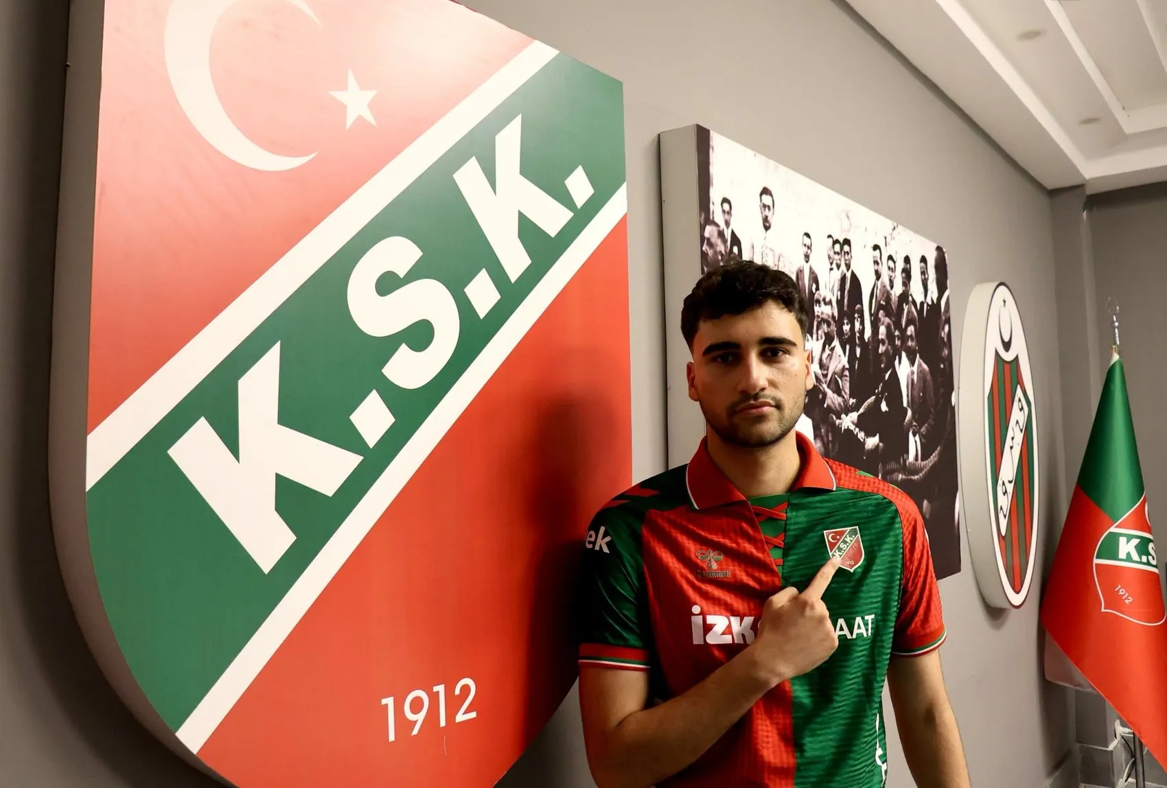 Karşıyaka'da amatör lisans krizi: İki yıldız isim yollarını ayırdı