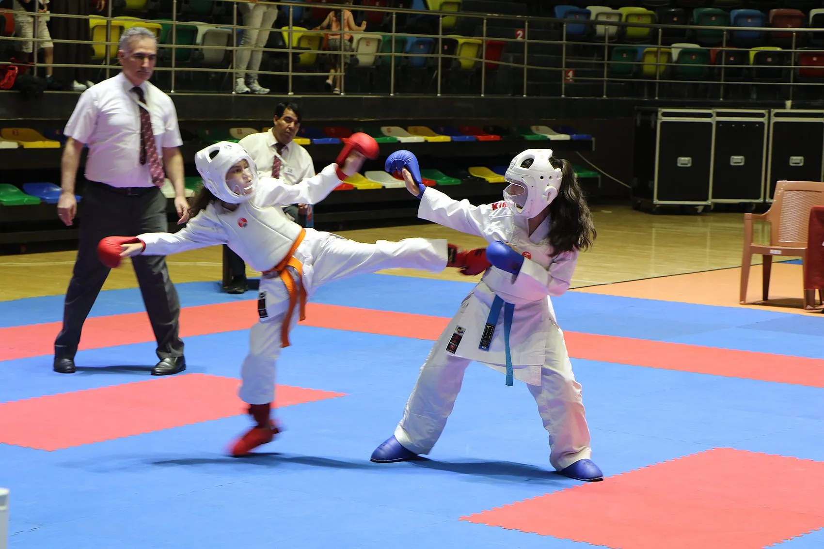 Samsun'da Karate Rüzgarı: Binlerce Sporcu Madalya İçin Tatamiye İndi