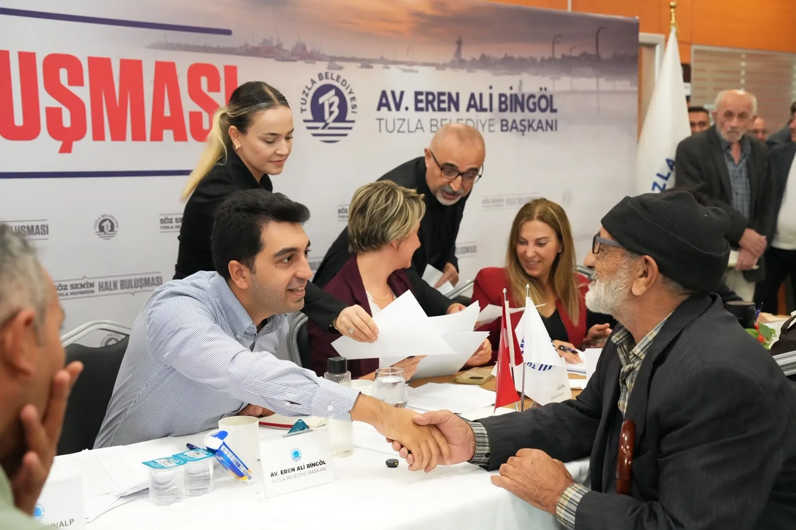 Tuzla'da yönetim anlayışı değişiyor: Başkan Bingöl kapılarını halka sonuna kadar açtı