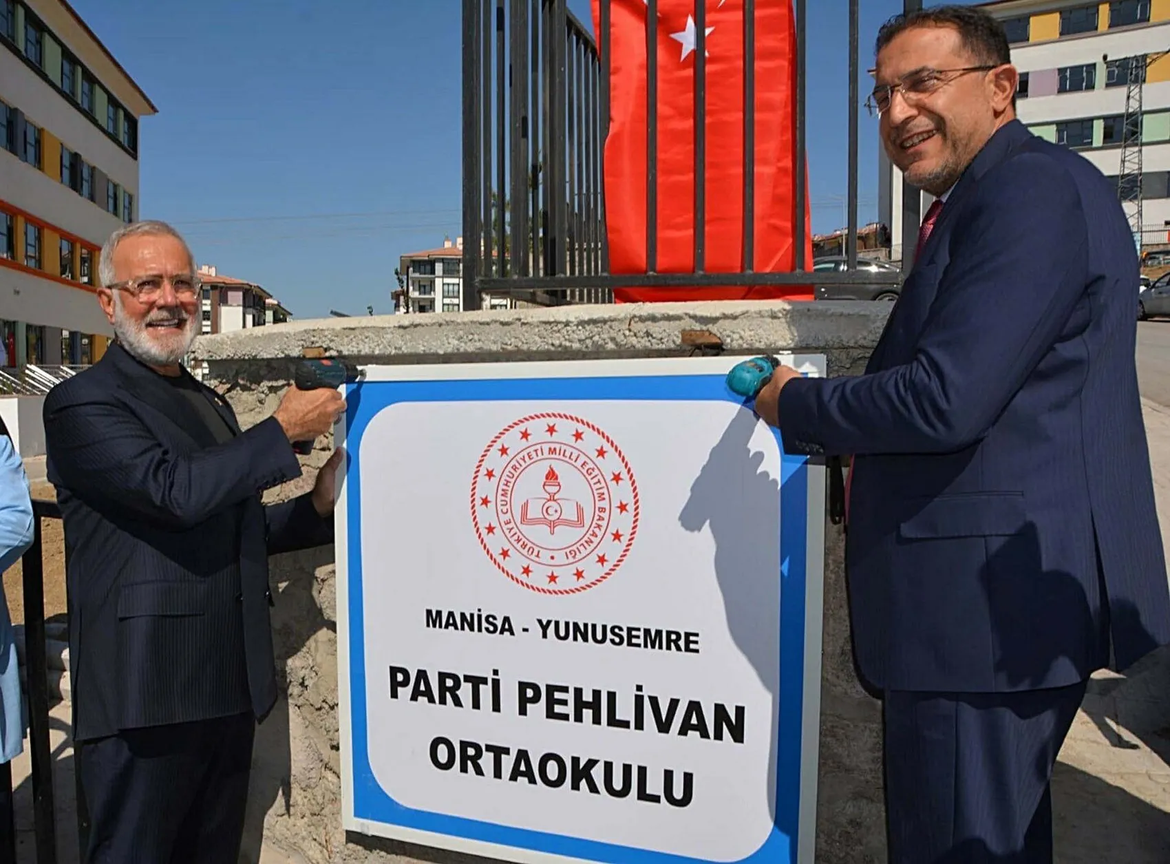 Manisa'da eğitim hamlesi: Yeni nesiller için devasa yatırım