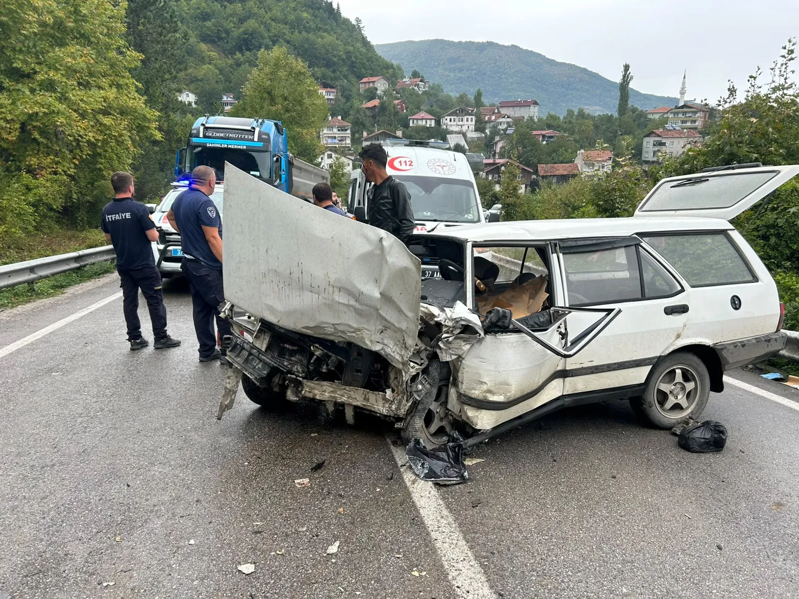 Kastamonu yolunda korkunç sabah: Bebek dahil yedi kişi hastanelik oldu