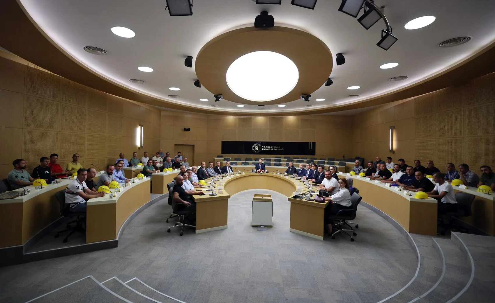 Madencilerin hak arayışında Ankara'dan güçlü destek: Bakan Bayraktar'dan net mesaj