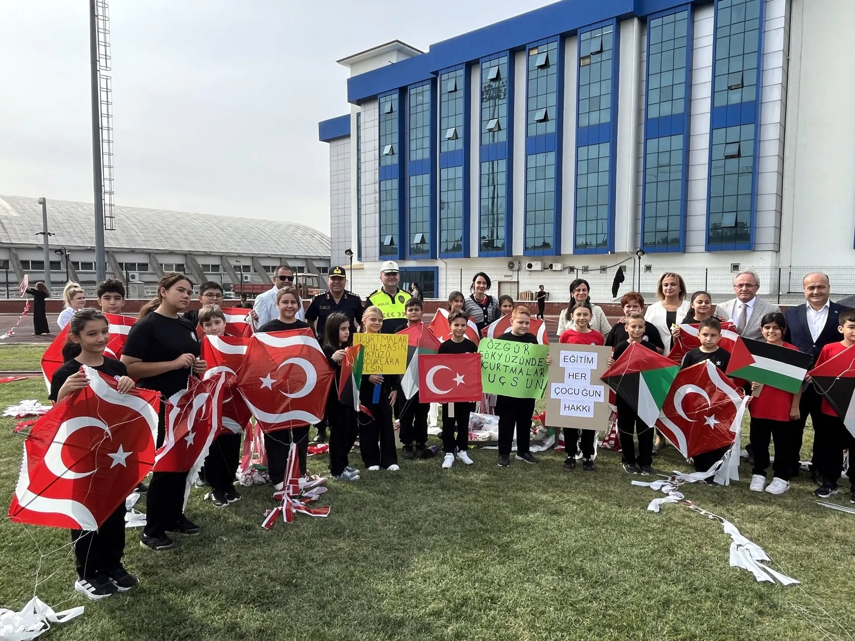 Edirne semalarında Filistin için yükselen umut: 250 çocuktan dünyaya barış çağrısı