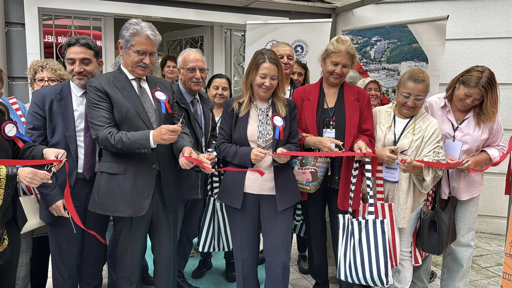 Samsun'da İkinci Bahar Kampüsü: 55 Yaş Üstü İçin Üniversite Kapıları Açıldı
