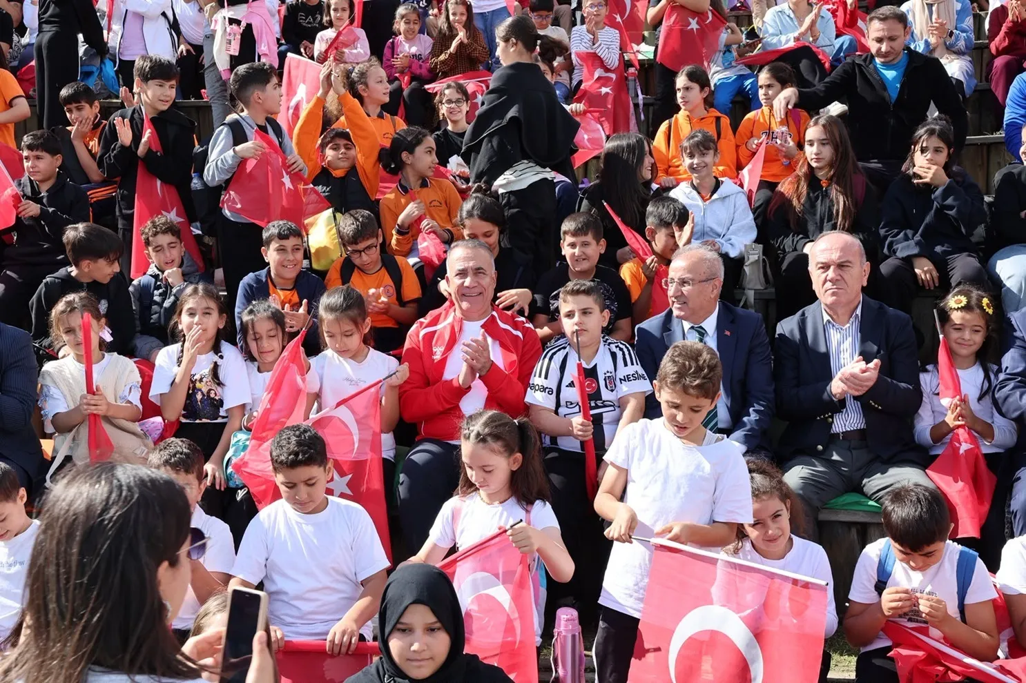 Sultangazi'de dev spor şöleni: Gençler Avrupa'nın zirvesini hedefliyor