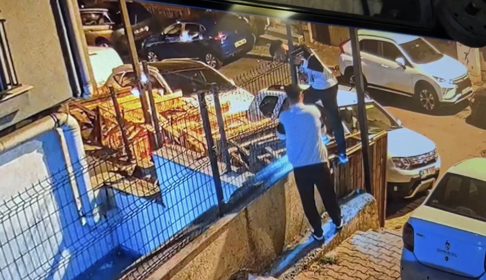 Kağıthane'de rezidans dehşeti: 14'üncü kattan düşen genç kadın hayatını kaybetti