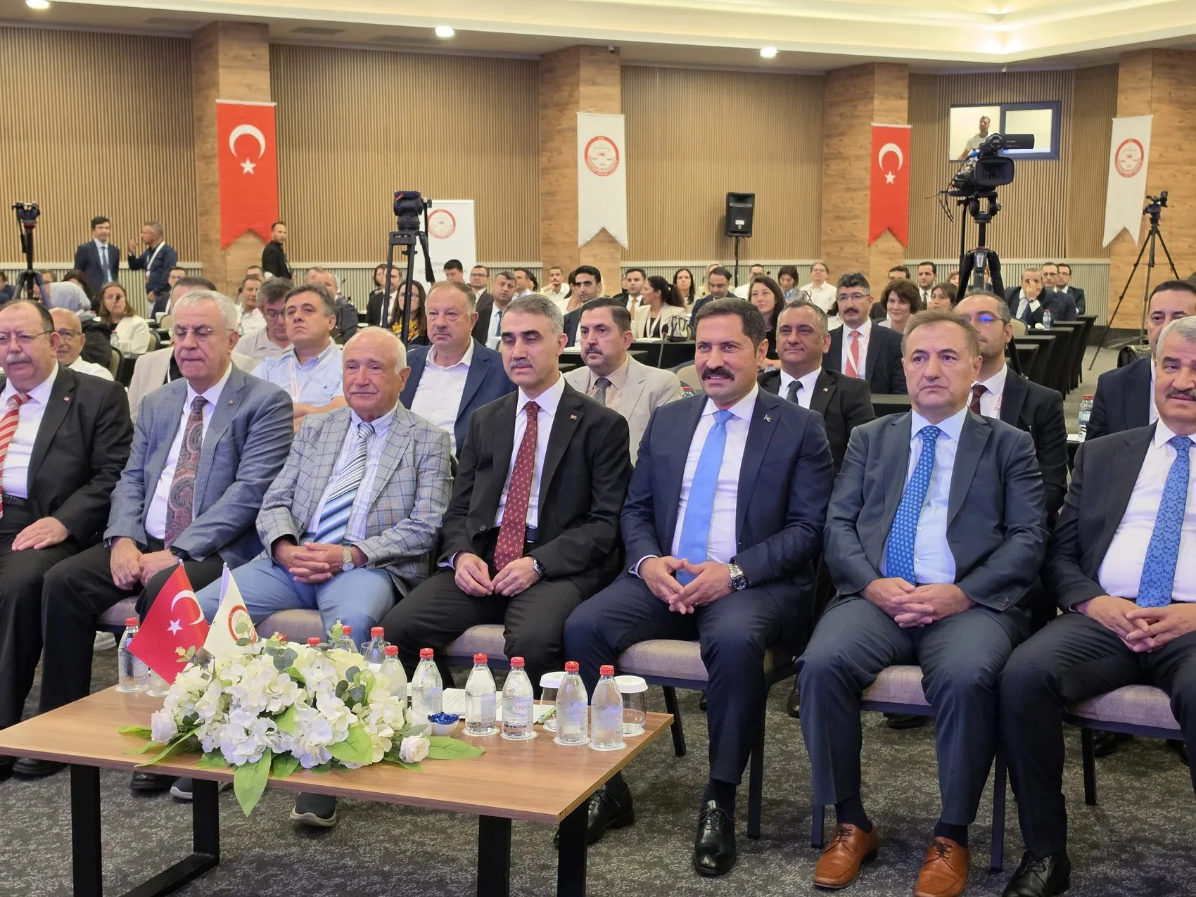 Deprem bölgesinde sandık sınavı: YSK Başkanı Mutta'dan tarihi seçim süreci değerlendirmesi