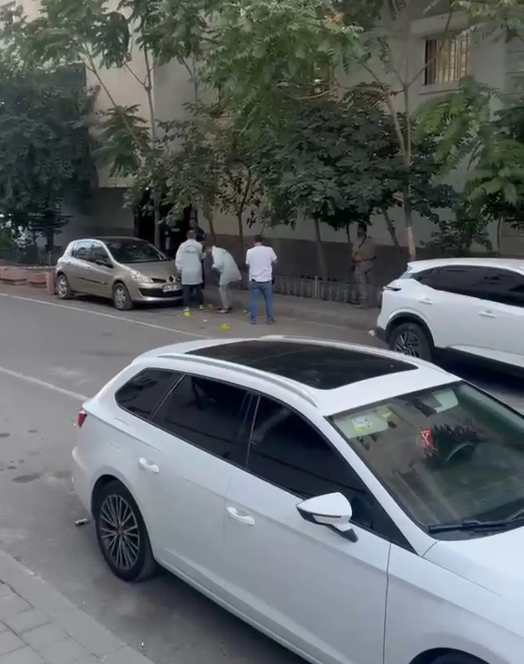 Batman'da sıradan bir akşamüstü dehşeti: Masum vatandaşlar kurşunların hedefi oldu