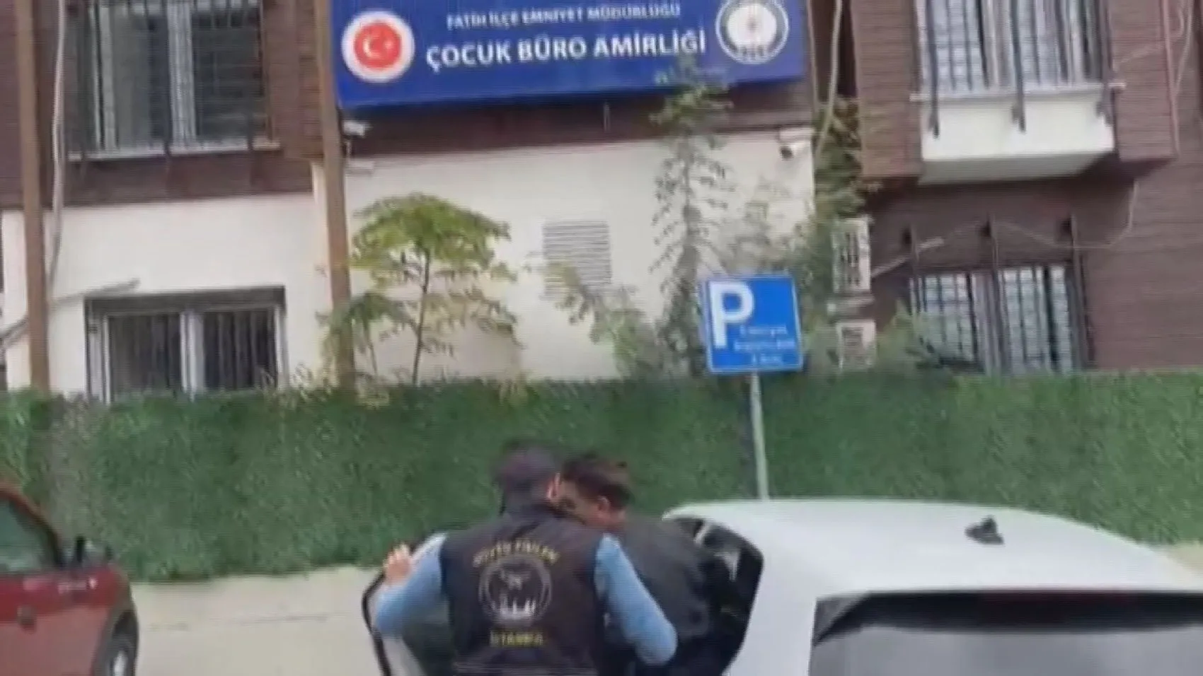 Kayıp ilanıyla aranıyordu, suçüstü yakalandı: Gerçek kimliği karakolda ortaya çıktı