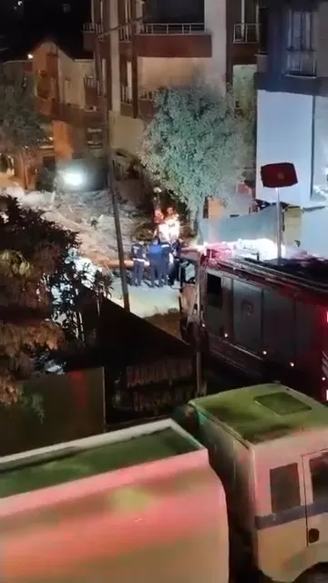 Kentsel dönüşüm faciası: Yıkım sırasında yoldan geçenler enkaz altında kaldı
