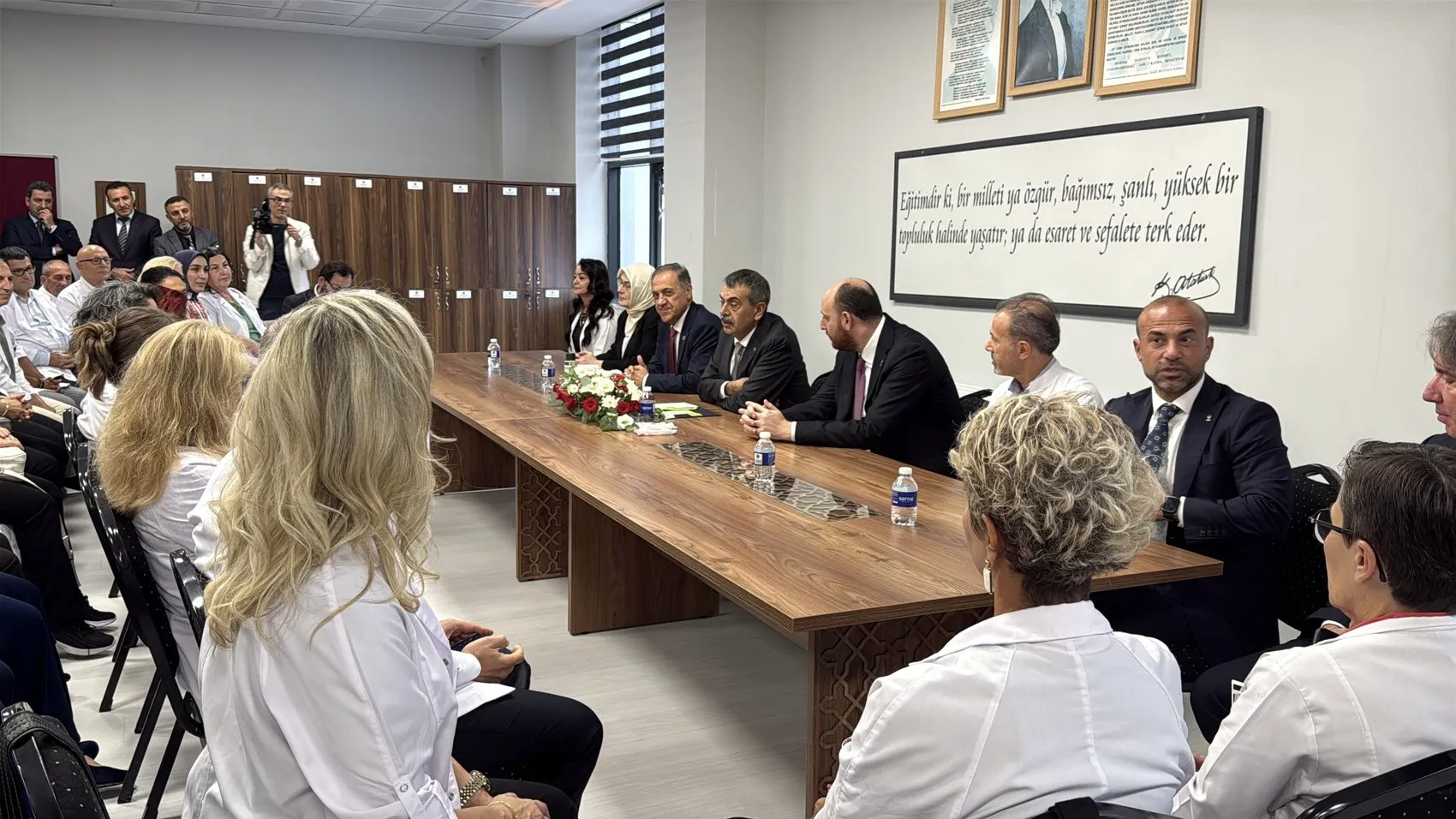 Bakan Tekin'den Yalova'da kritik okul kararı: 8 bina yıkılıp yeniden yapılacak