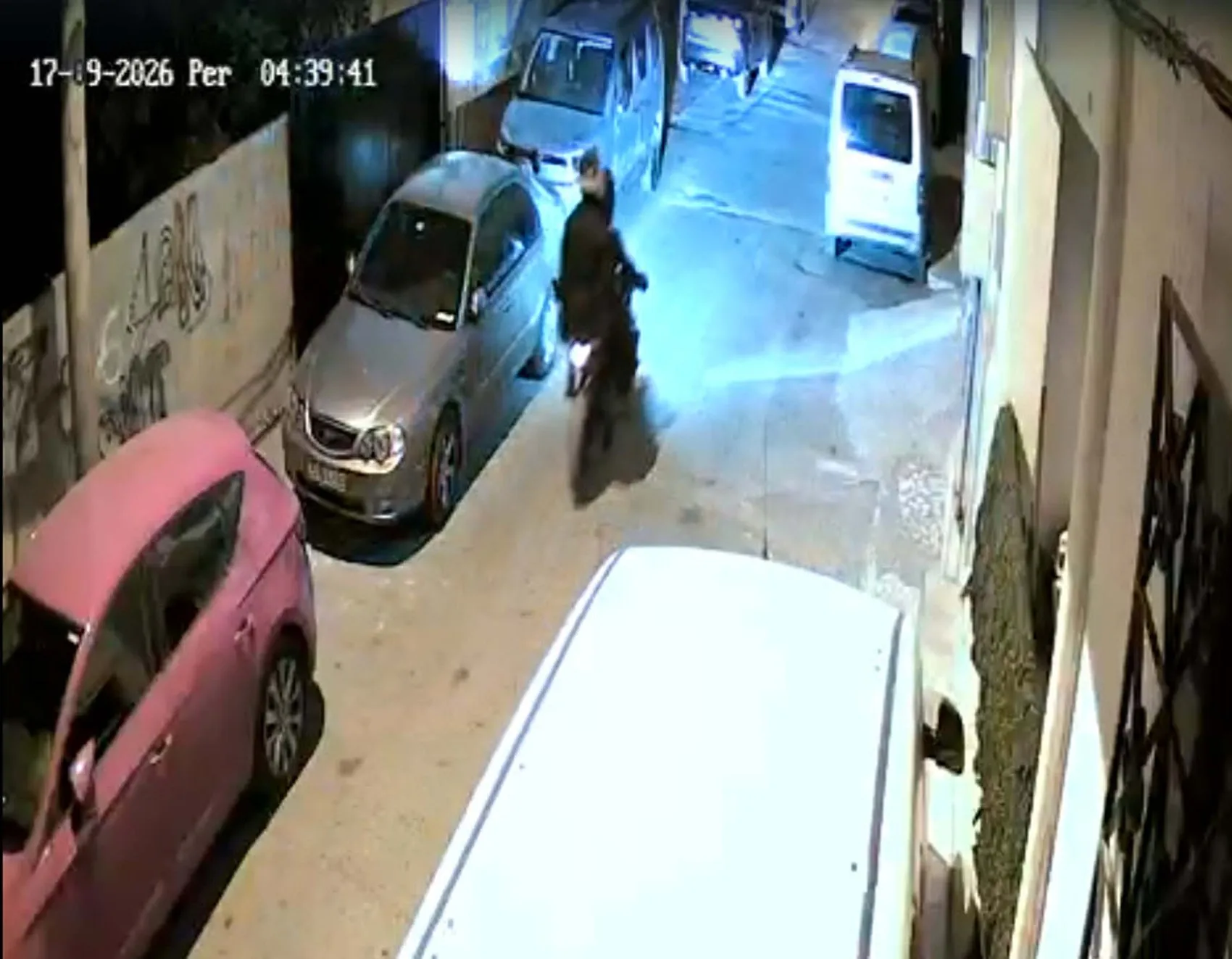 Fırın işçisinin mesai dönüşü yaşadığı şok: Motosikleti göz göre göre çalındı