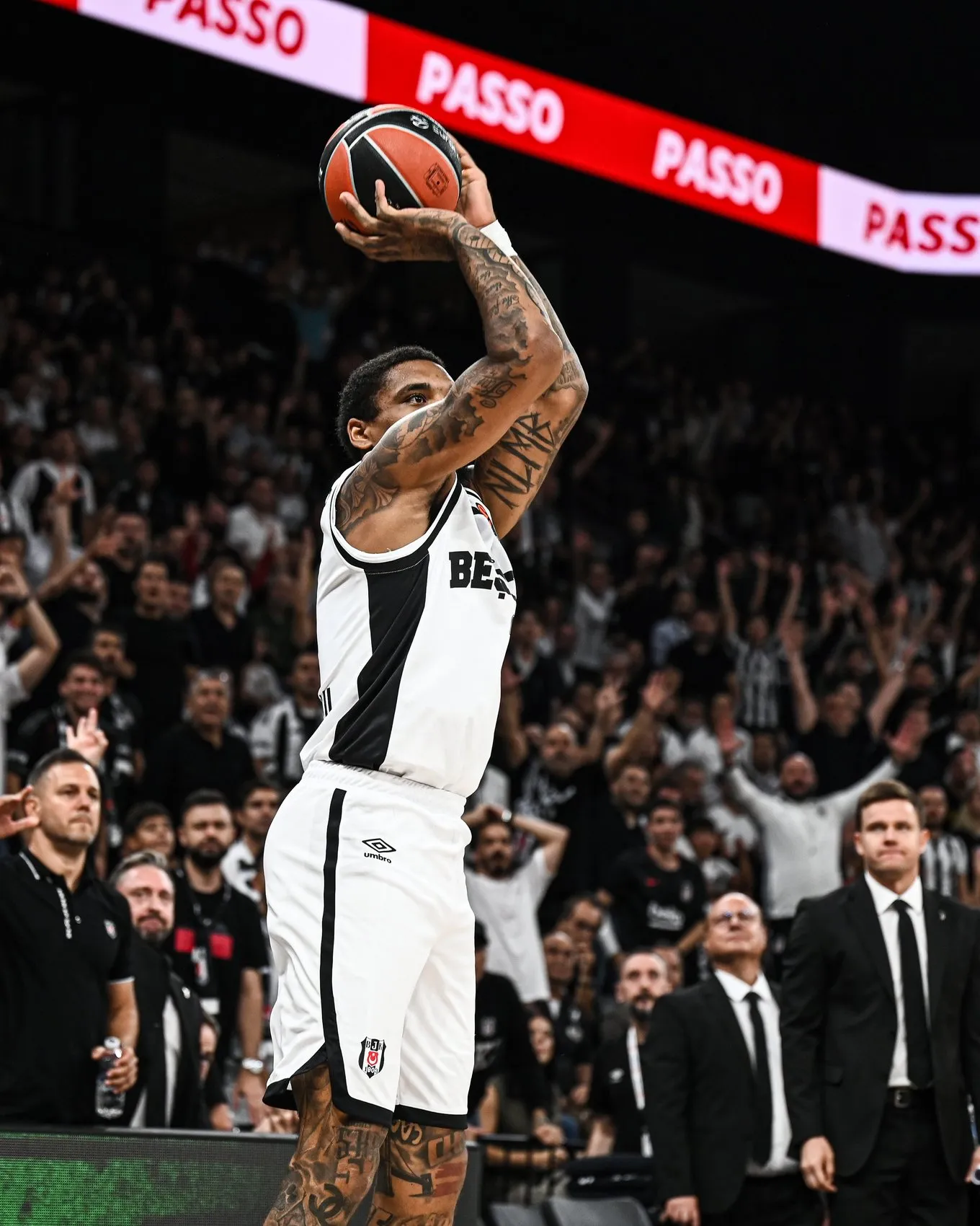 Beşiktaş'ın Avrupa'daki İlk Sınavı Nefes Kesti: İspanyol Devine Kıl Payı Kaybettik
