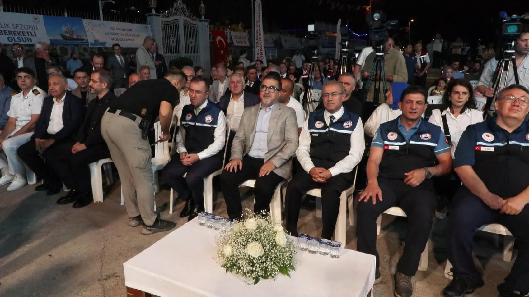 İstanbul'da denizcilerin büyük buluşması: Sofralara bereket getirmek için 'Vira Bismillah' dediler