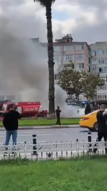 Vatan Bulvarı'nda korku dolu anlar: Seyir halindeki minibüs alevlere teslim oldu
