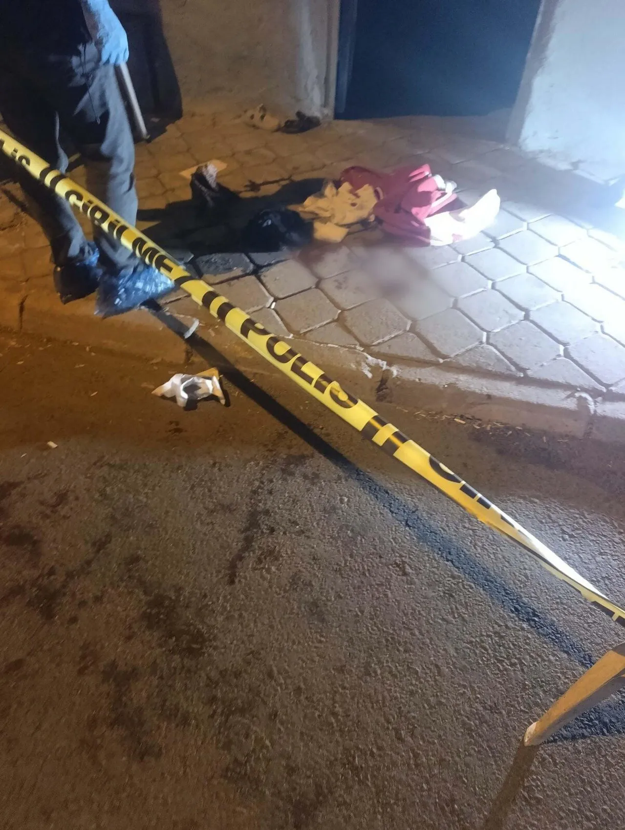 Salihli'de gece yarısı dehşeti: Aile içi tartışma kanlı bitti